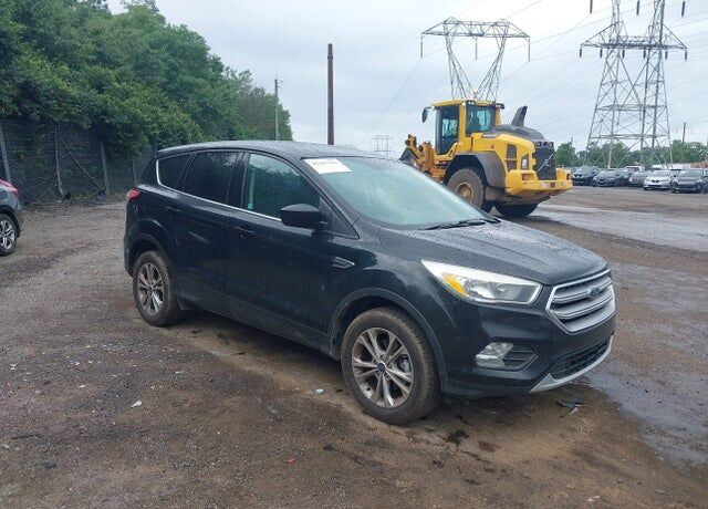 2017 FORD Escape