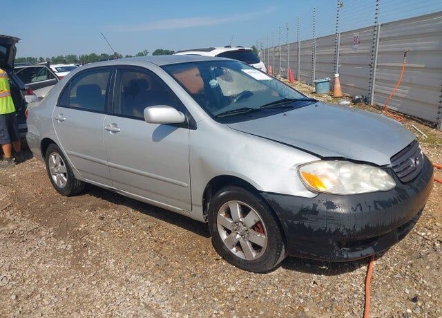2004 TOYOTA Corolla