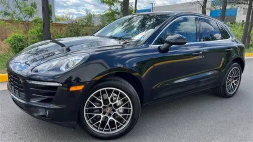 2016 PORSCHE Macan