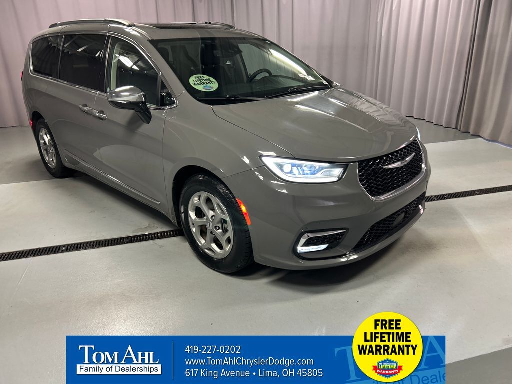 2023 CHRYSLER Pacifica