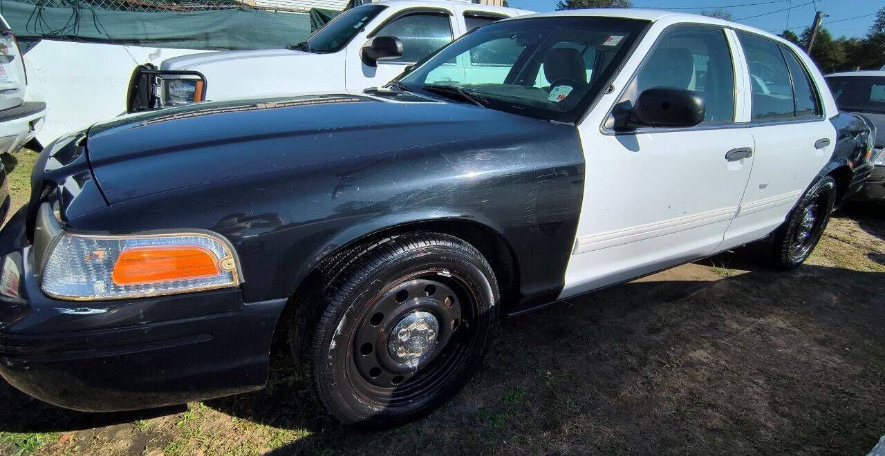 Ford Crown Victoria