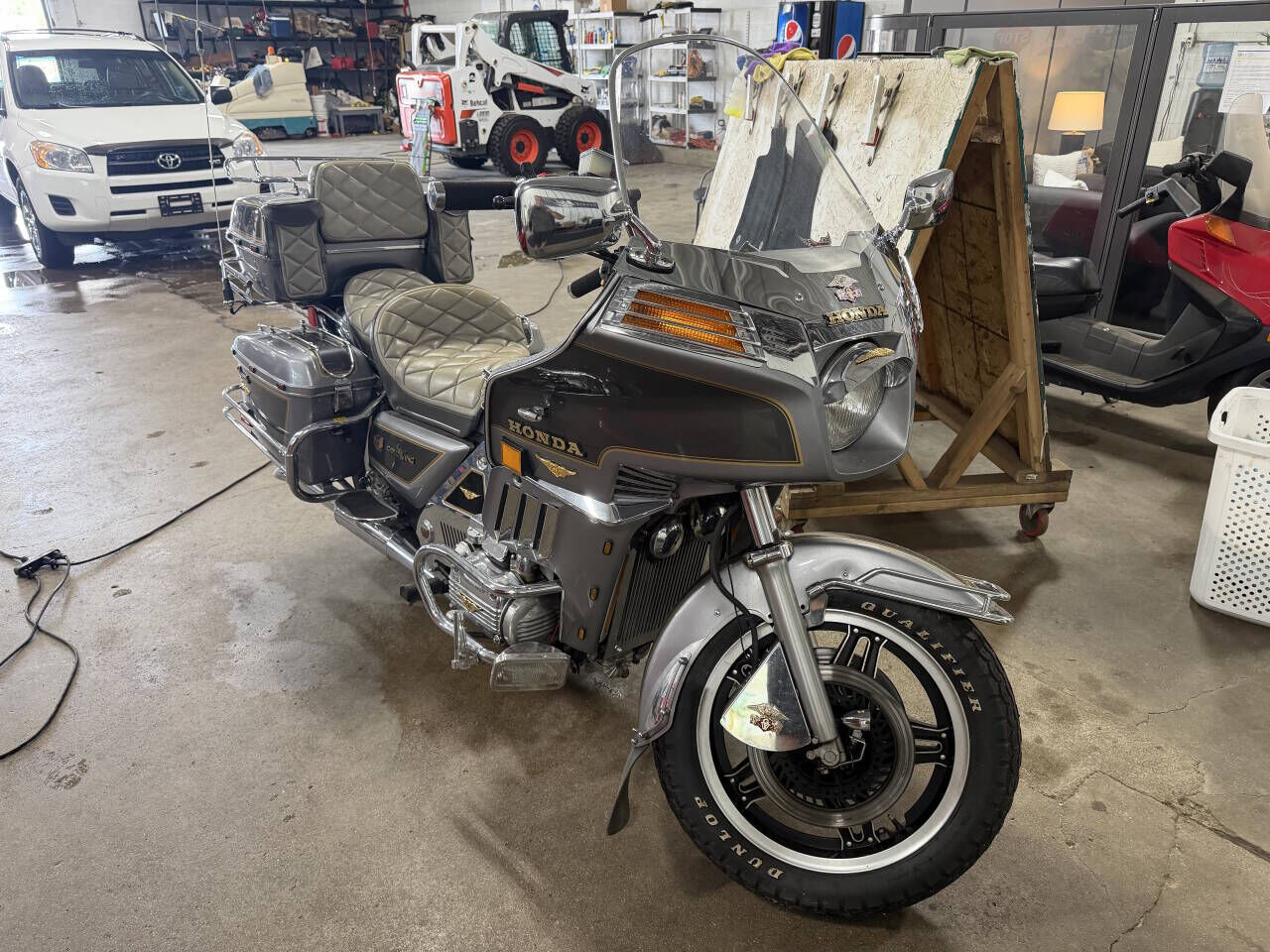 1982 HONDA GL1100