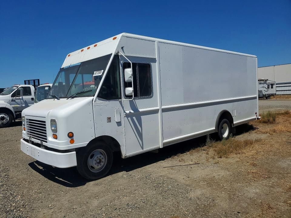 2010 FORD E-450