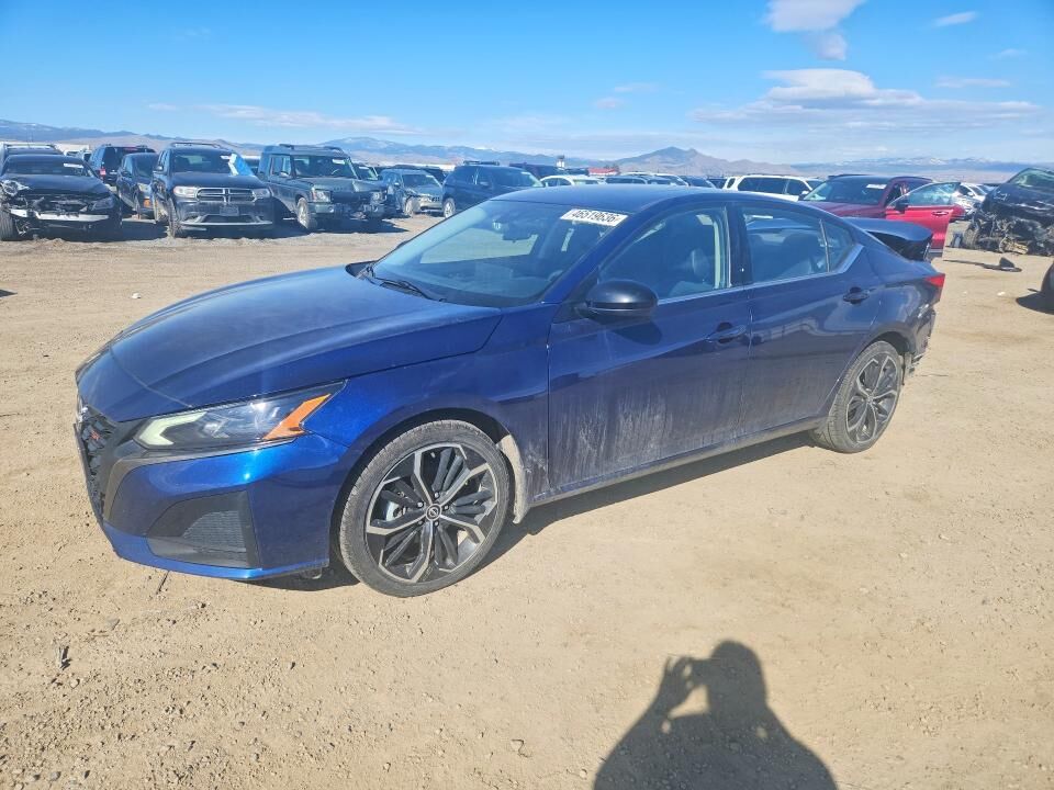 2024 NISSAN Altima