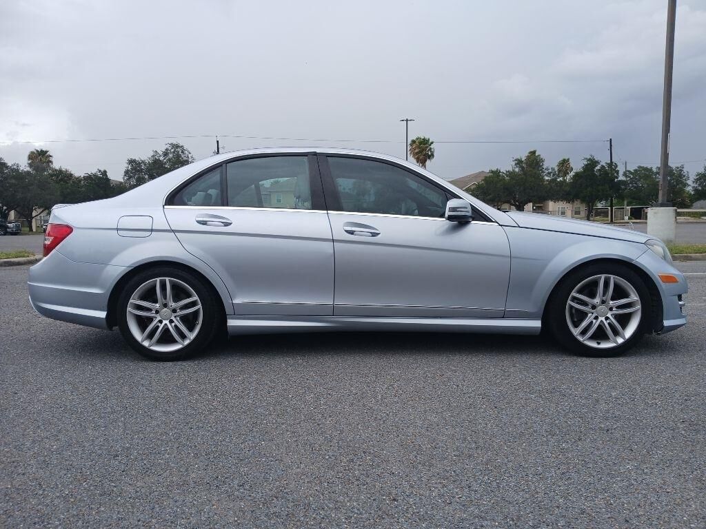 2013 MERCEDES-BENZ C-Class