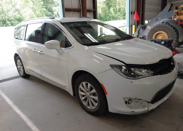 2019 CHRYSLER Pacifica