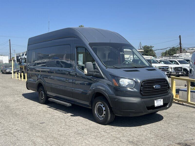 2019 FORD Transit