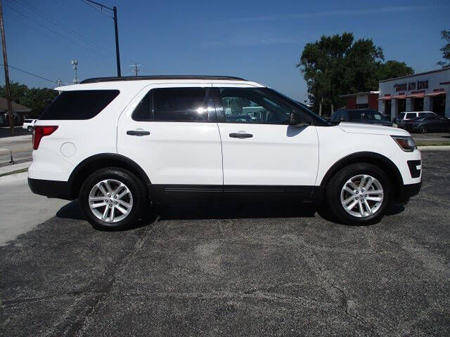 2017 FORD Explorer