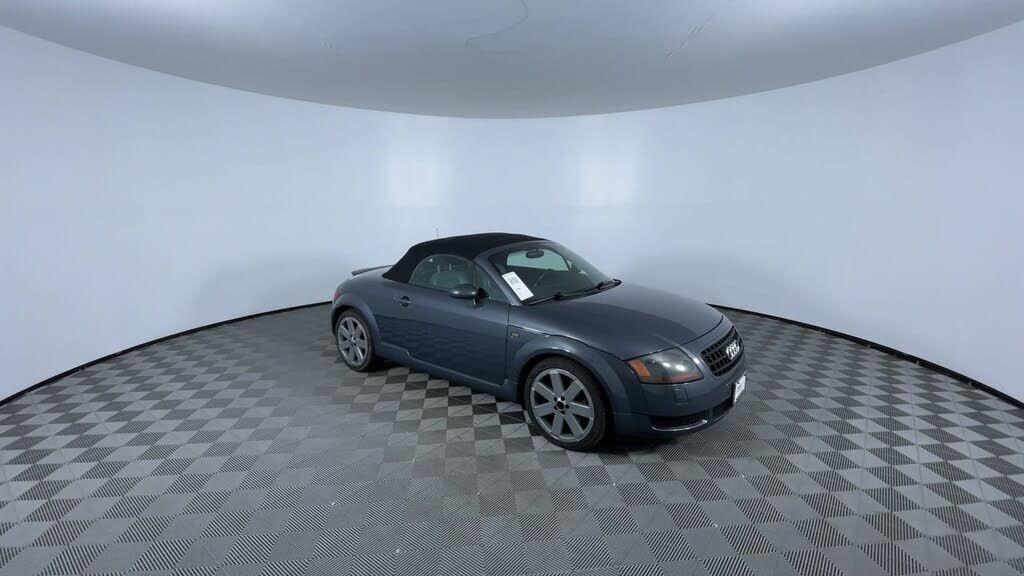 2004 Audi TT