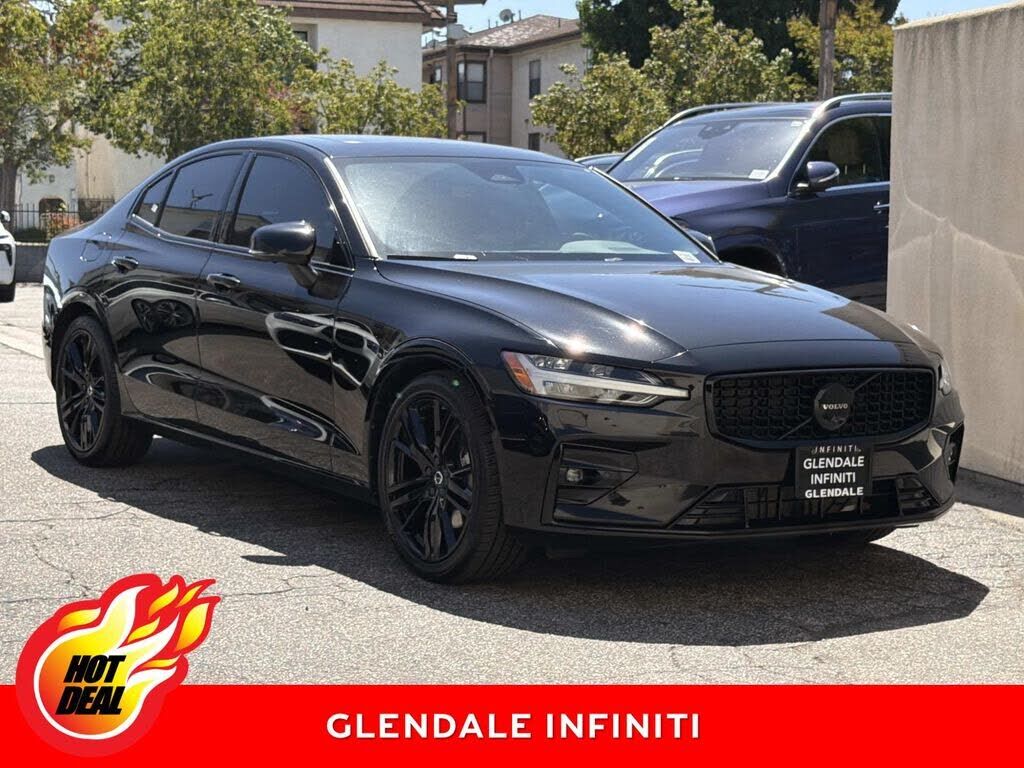 2023 VOLVO S60