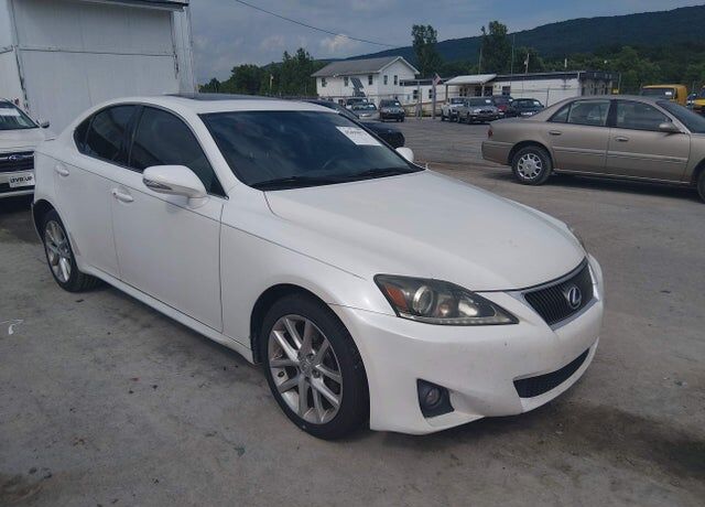 2011 LEXUS IS