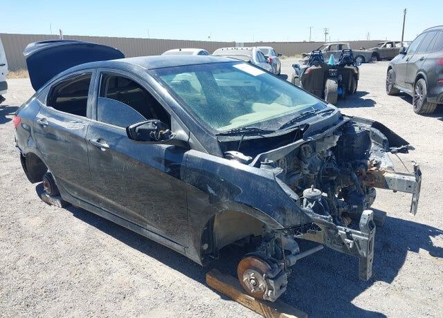 2016 HYUNDAI Accent