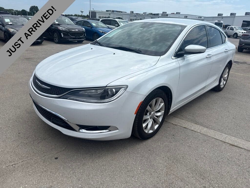 2015 CHRYSLER 200