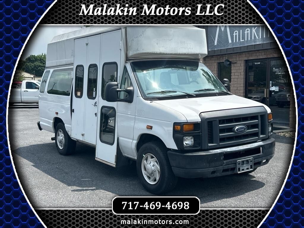 2012 FORD E-350