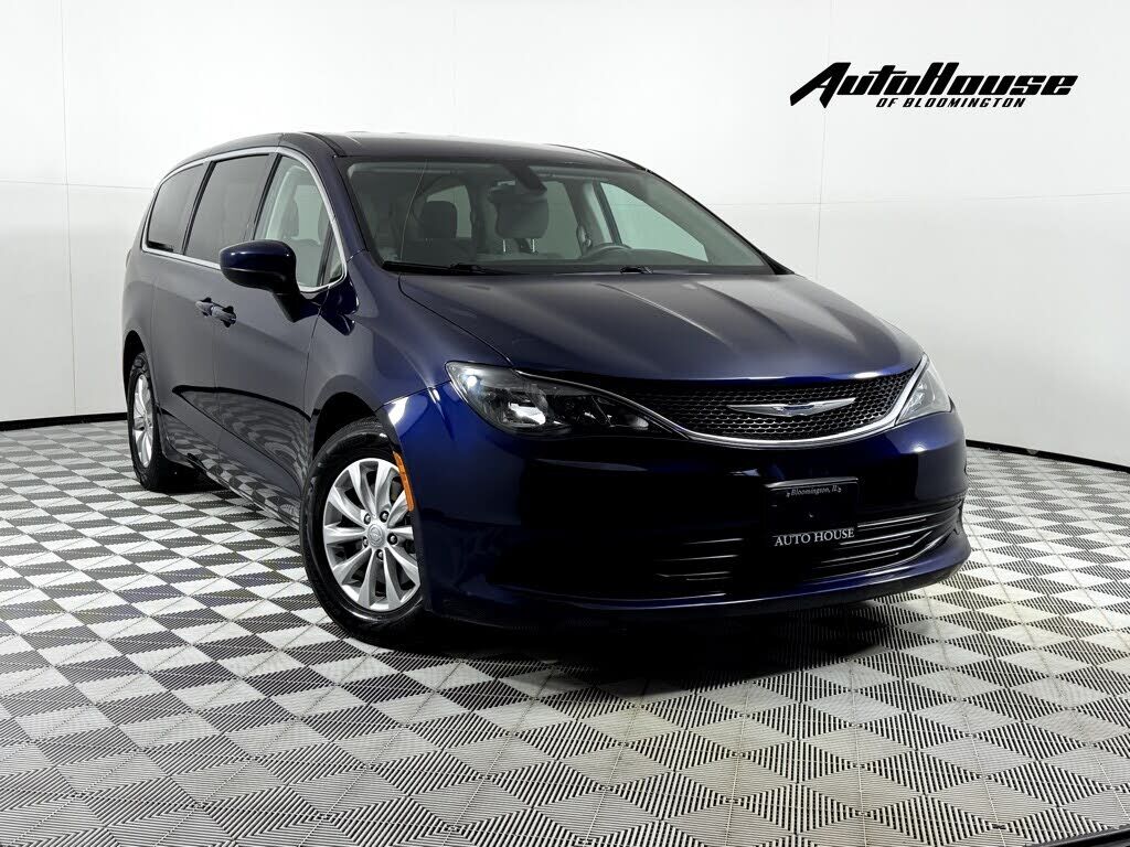 2017 CHRYSLER Pacifica