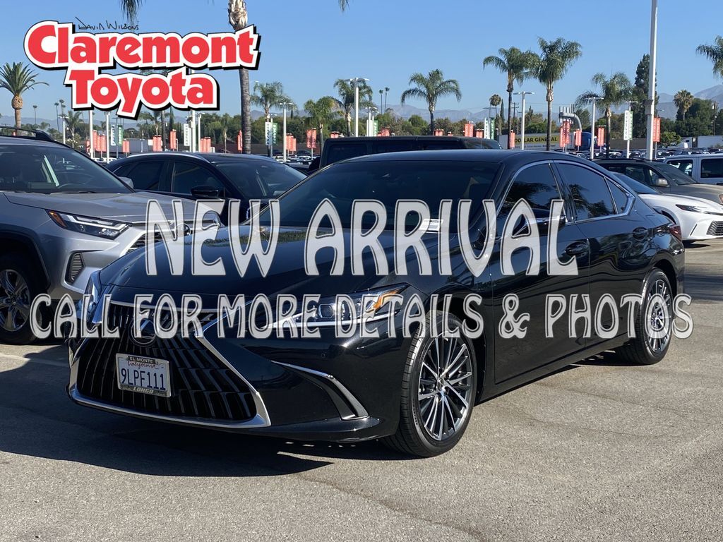2024 LEXUS ES