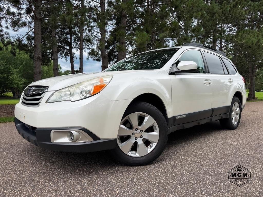 2010 SUBARU Outback
