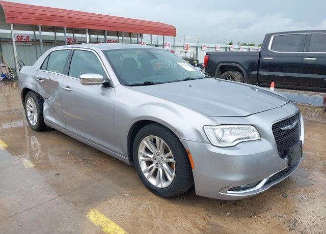2016 CHRYSLER 300