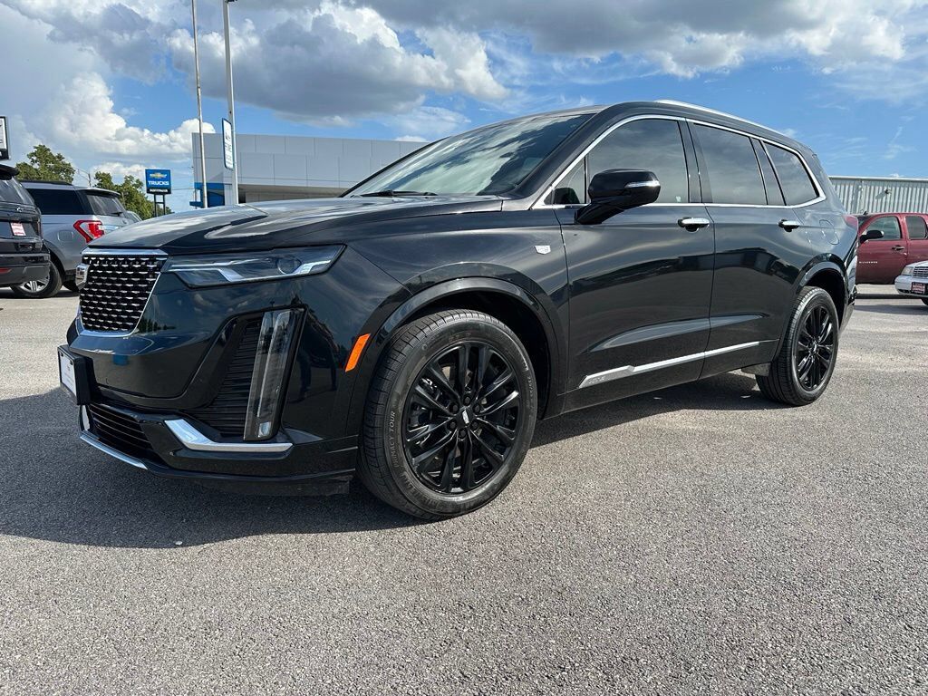 2024 CADILLAC XT6