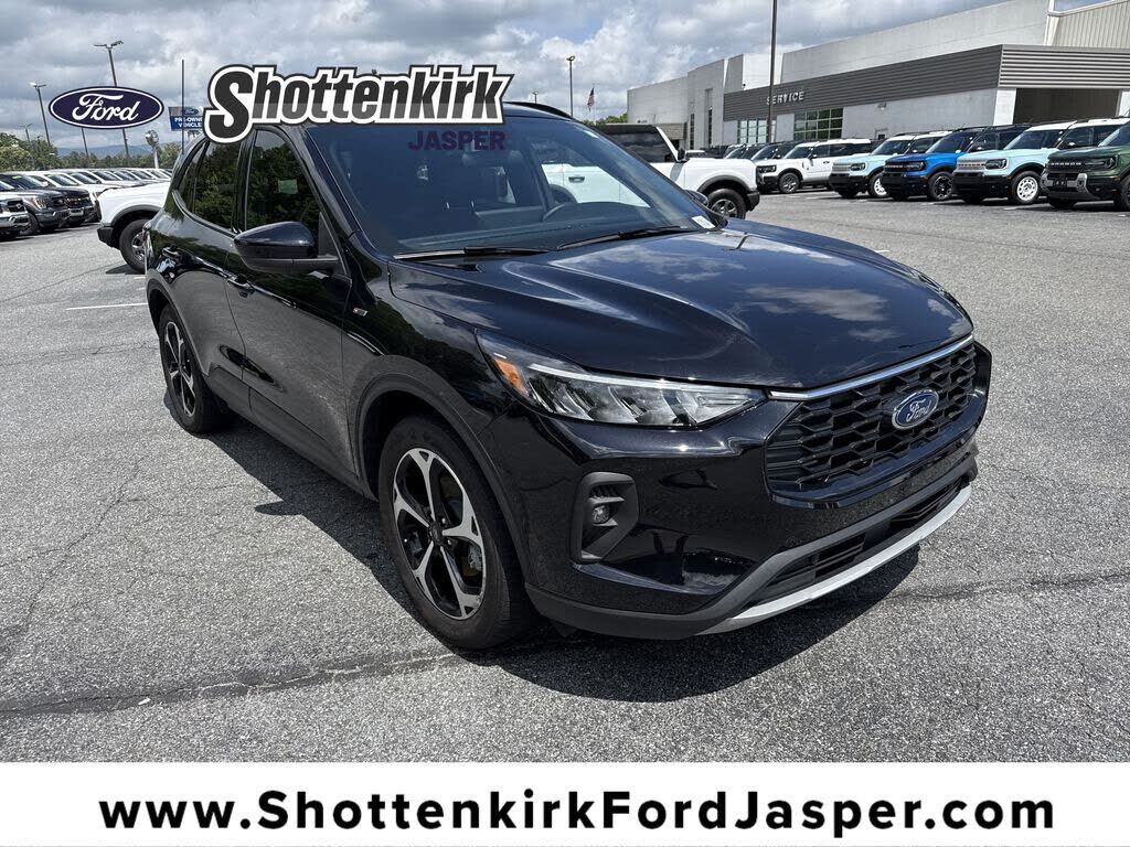 2025 FORD Escape