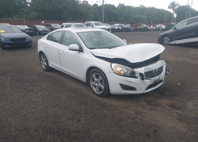 2012 VOLVO S60
