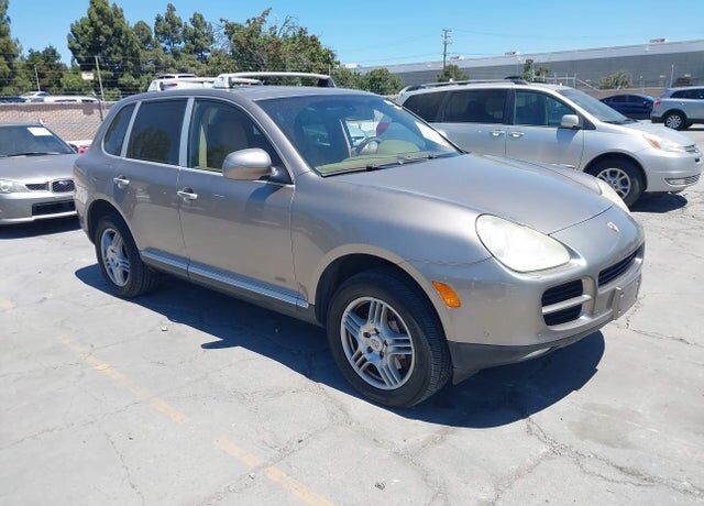 2004 PORSCHE Cayenne