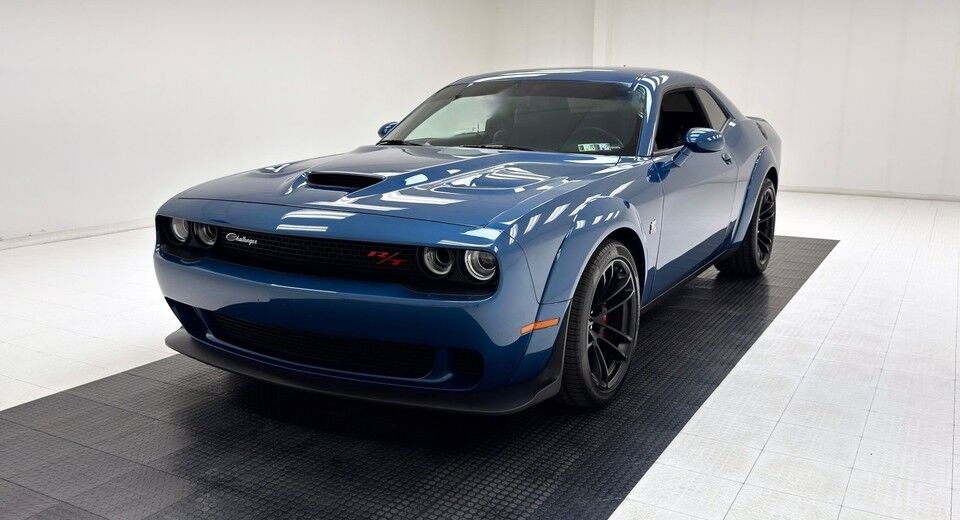 2021 DODGE Challenger