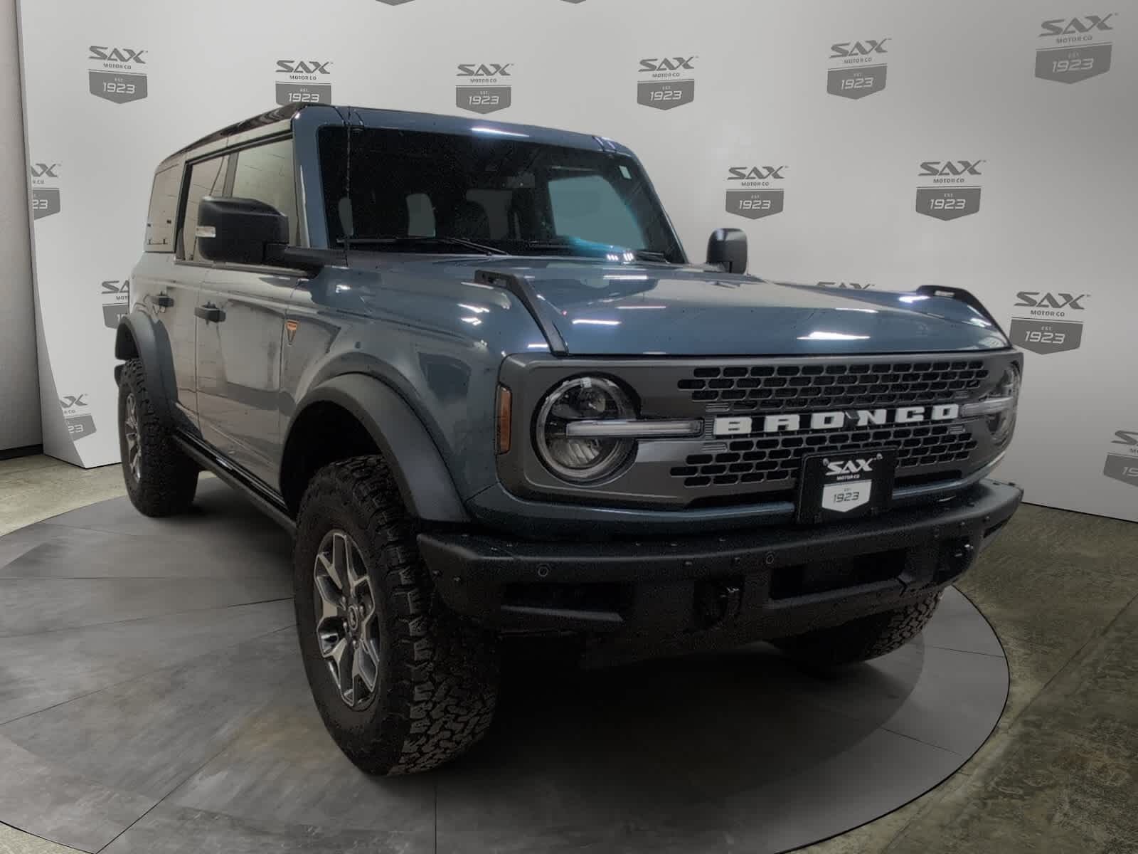 2024 FORD Bronco