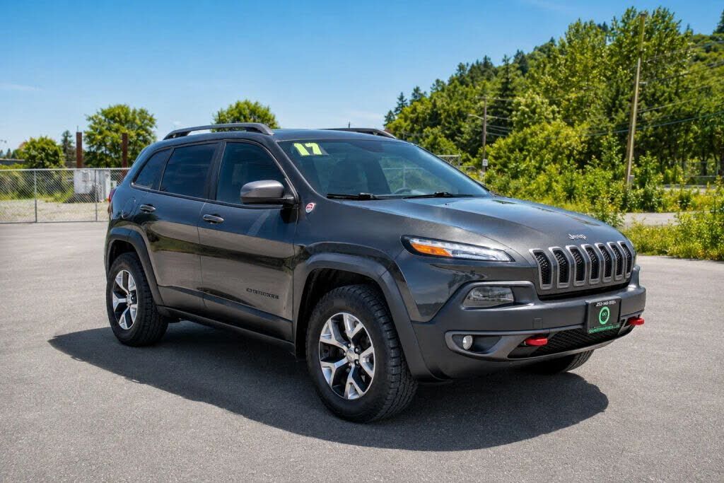 2017 JEEP Cherokee