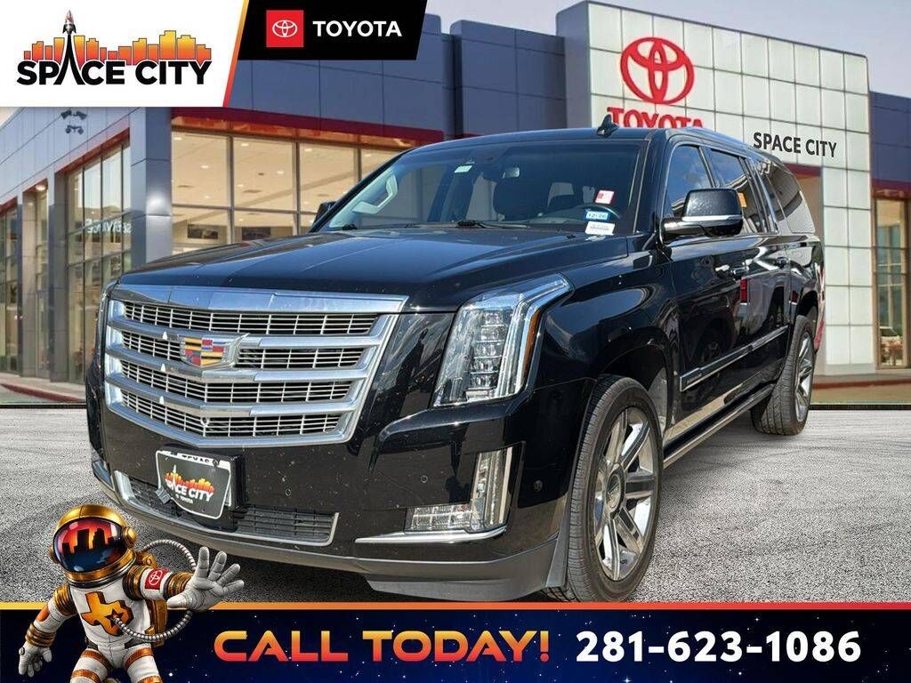 2017 CADILLAC Escalade ESV
