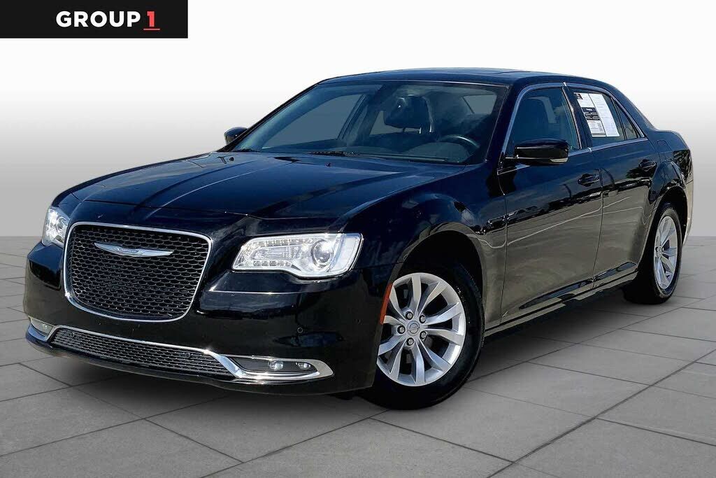 2016 CHRYSLER 300