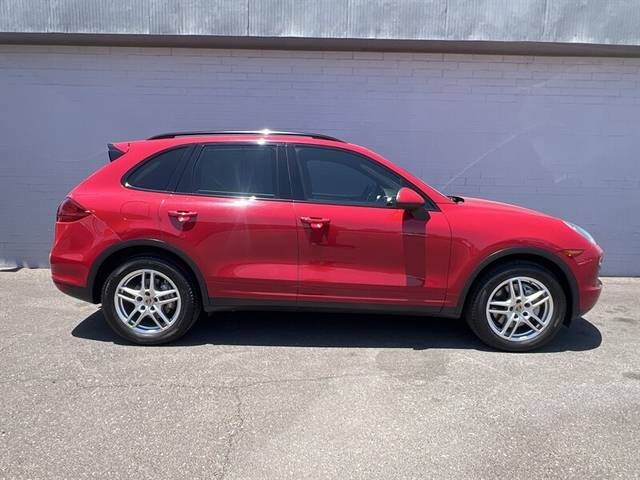 2014 PORSCHE Cayenne