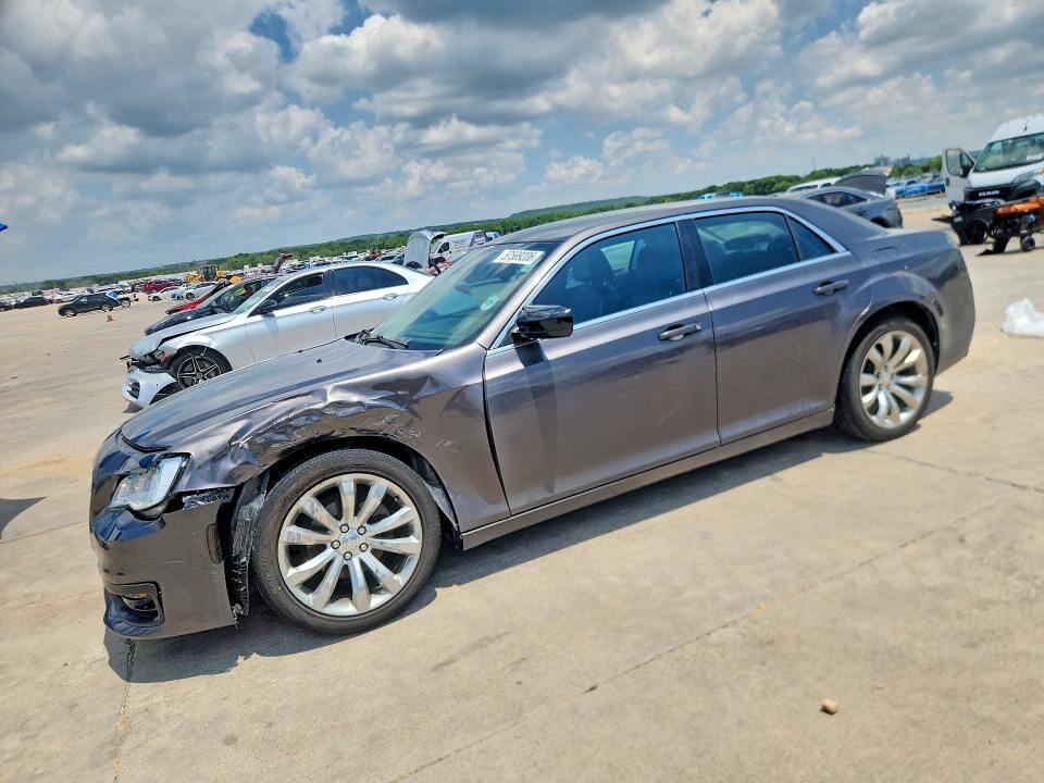 2018 CHRYSLER 300