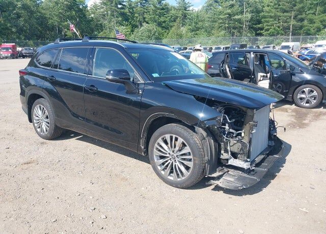 2024 TOYOTA Highlander