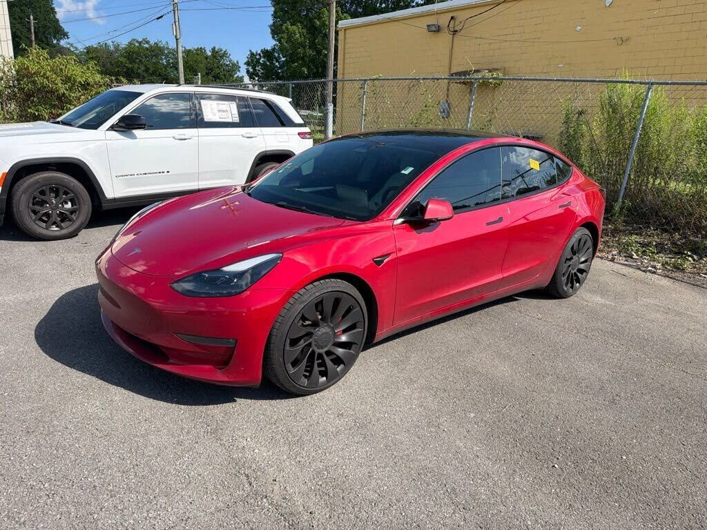 2023 TESLA Model 3