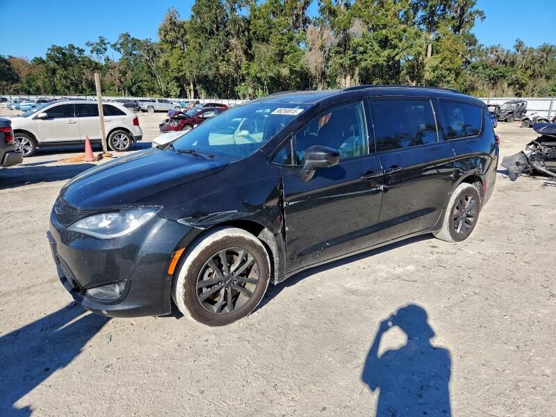 2020 CHRYSLER Pacifica