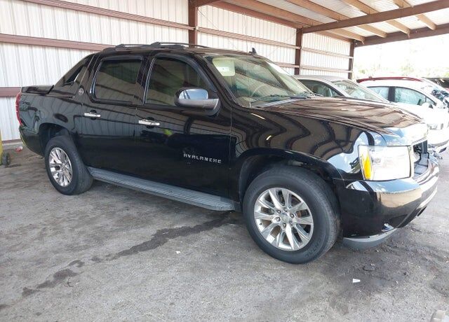 2013 CHEVROLET Avalanche