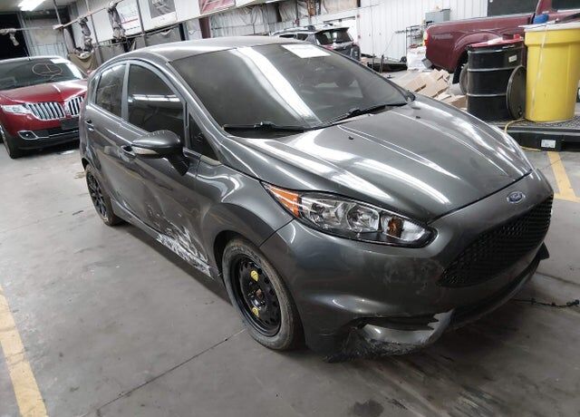 2016 FORD Fiesta