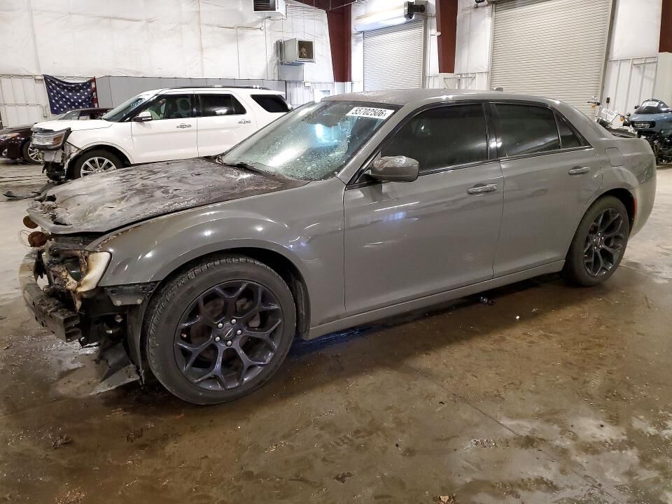 2019 CHRYSLER 300