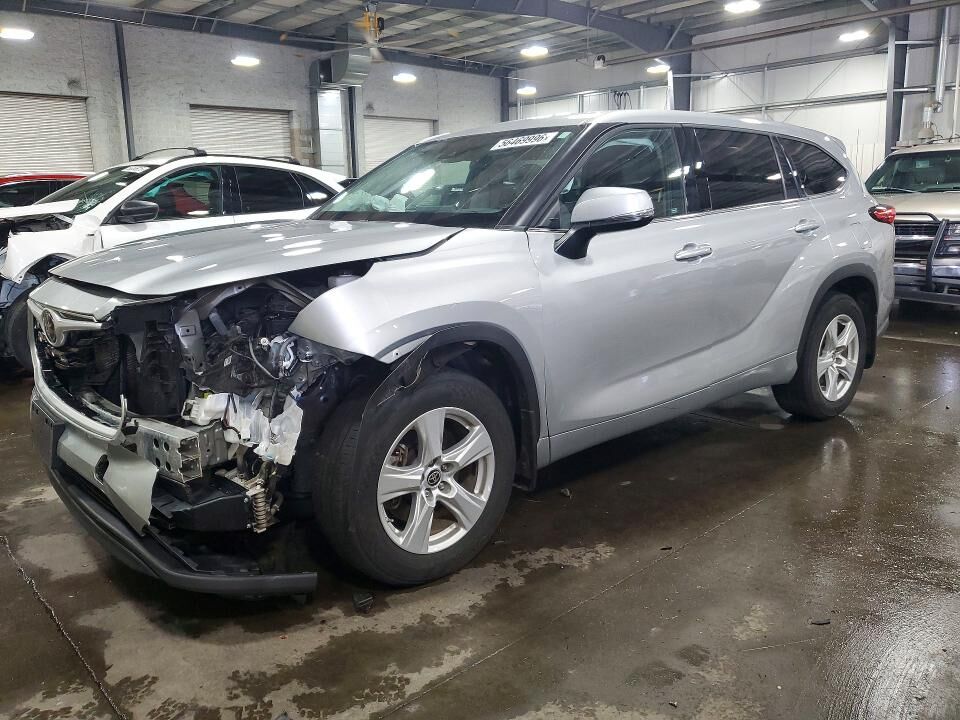 2022 TOYOTA Highlander