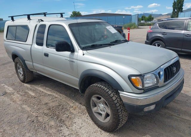2002 TOYOTA Tacoma
