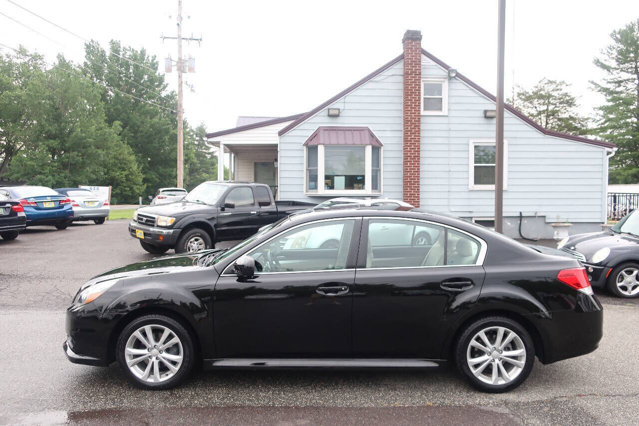 2013 SUBARU Legacy