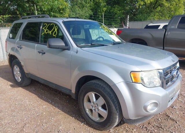 2010 FORD Escape