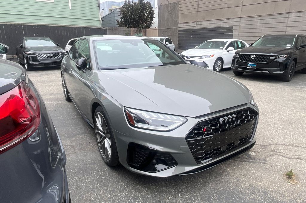 2024 AUDI S4