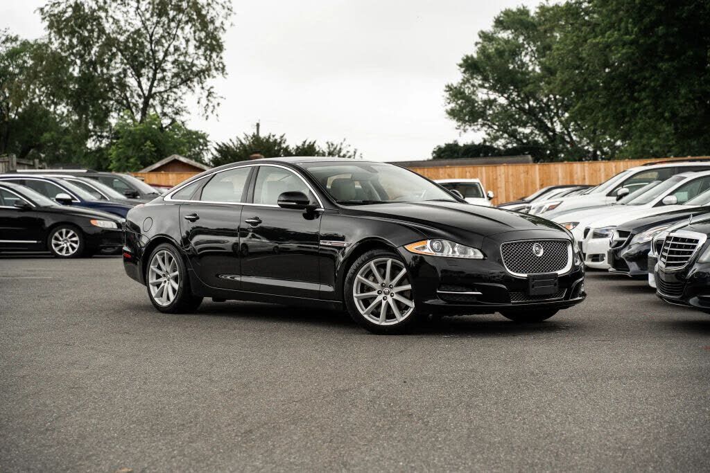 2012 JAGUAR XJ