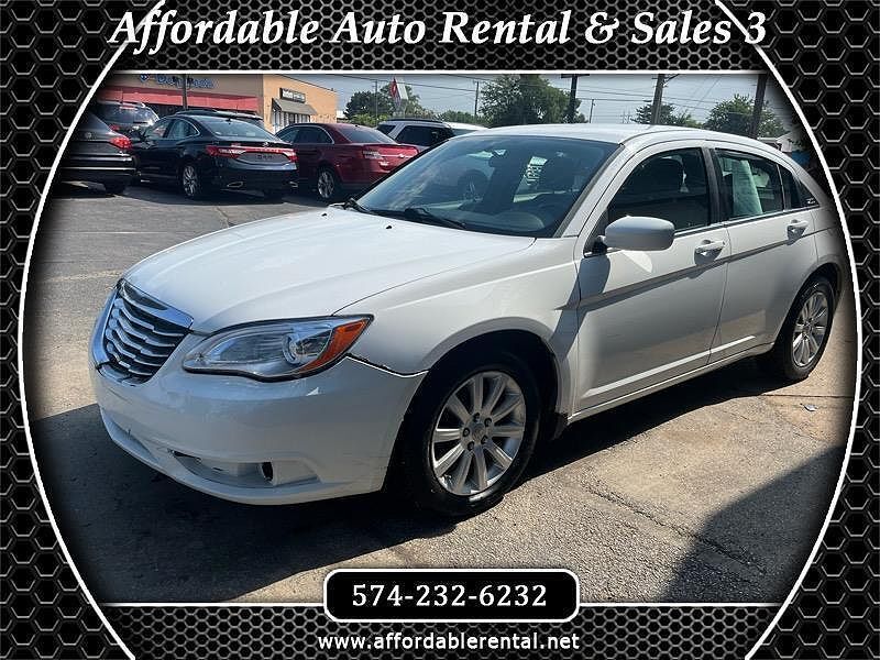 2013 CHRYSLER 200