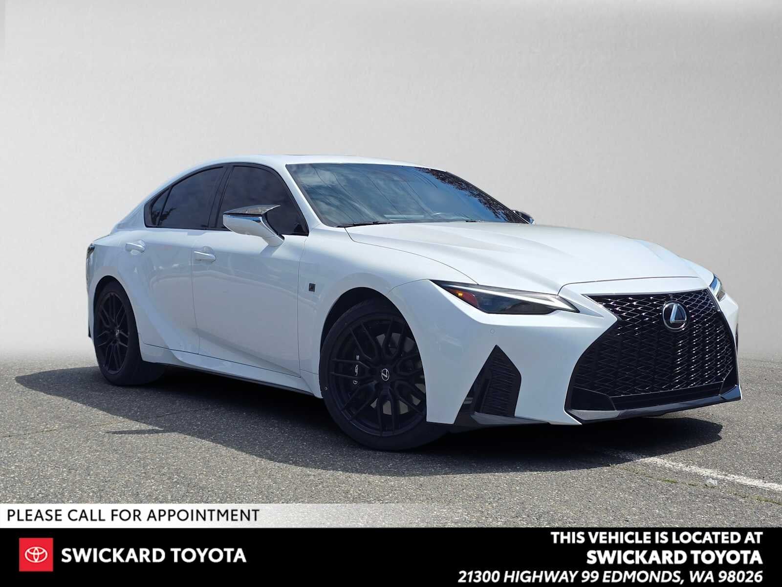 2023 LEXUS IS