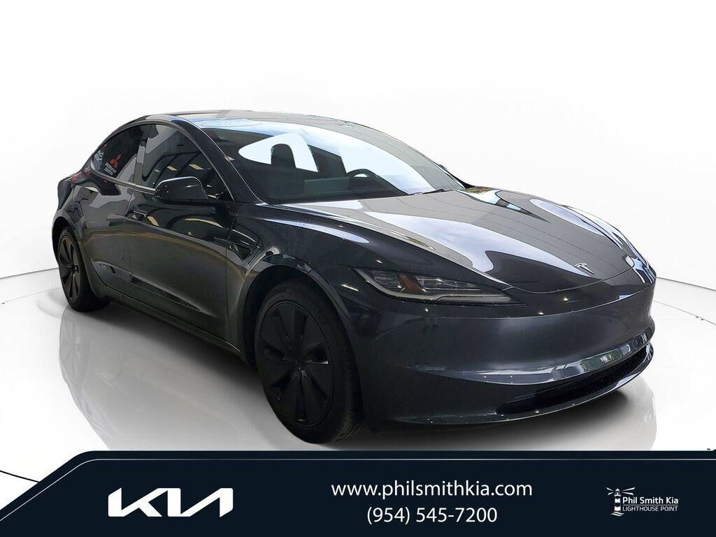 2025 TESLA Model 3