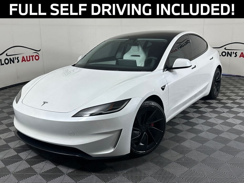 2025 TESLA Model 3