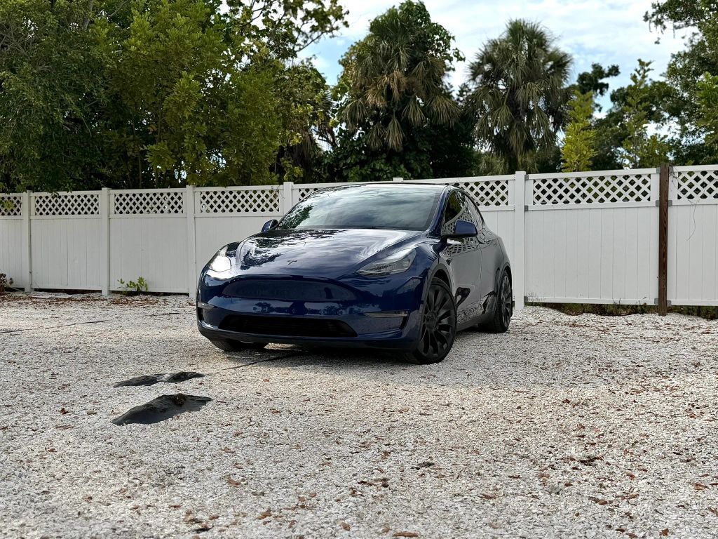 2023 TESLA Model Y